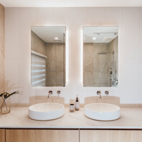 HD_Master-bathroom_